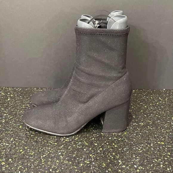 Marc Fisher  - Picture 2 of 8